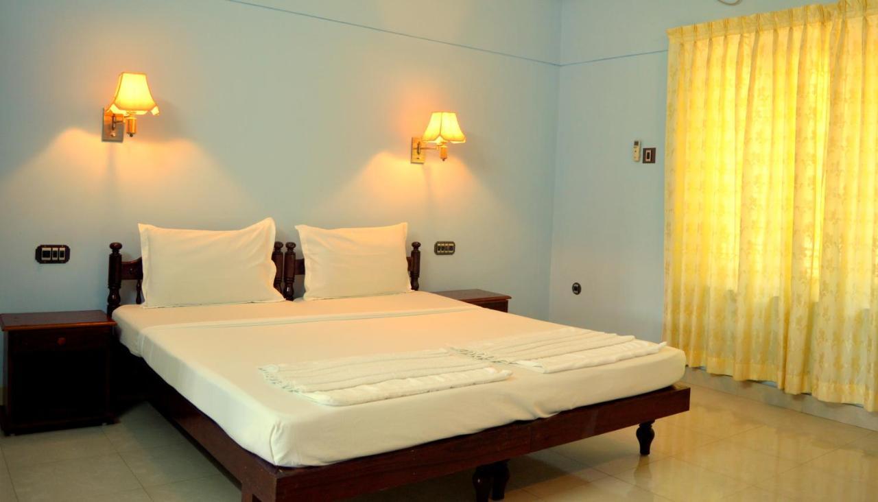 Ganesh Ayurveda Holiday Home Bed And Breakfast Kovalam Exterior foto